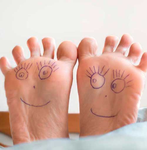 Patologías de la piel y uñas de los pies Patologías de la piel y uñas de los pies: : verrugas, papilomas, onicocriptosis o uñas incarnadas, tumores glómicos, pápulas piezogénicas...